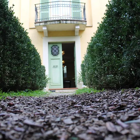 Dimora Umbra Al Civico 65 3*