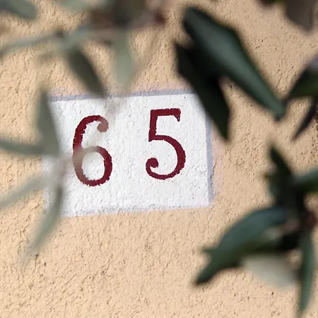 Dimora Umbra Al Civico 65 Campello sul Clitunno